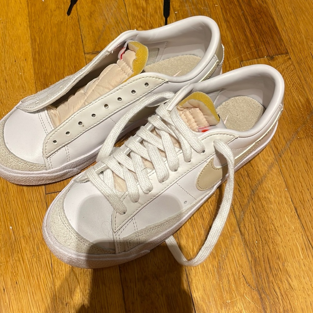 Nike Kids White and Cream Sneakers